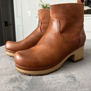 Womens Clog Booties Size 8